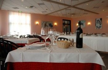 Hotel Cavallino Faenza Kültér fotó